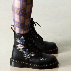 💜Size 6 - NWT: DR. MARTENS - 1460 Genix Nappa Boot